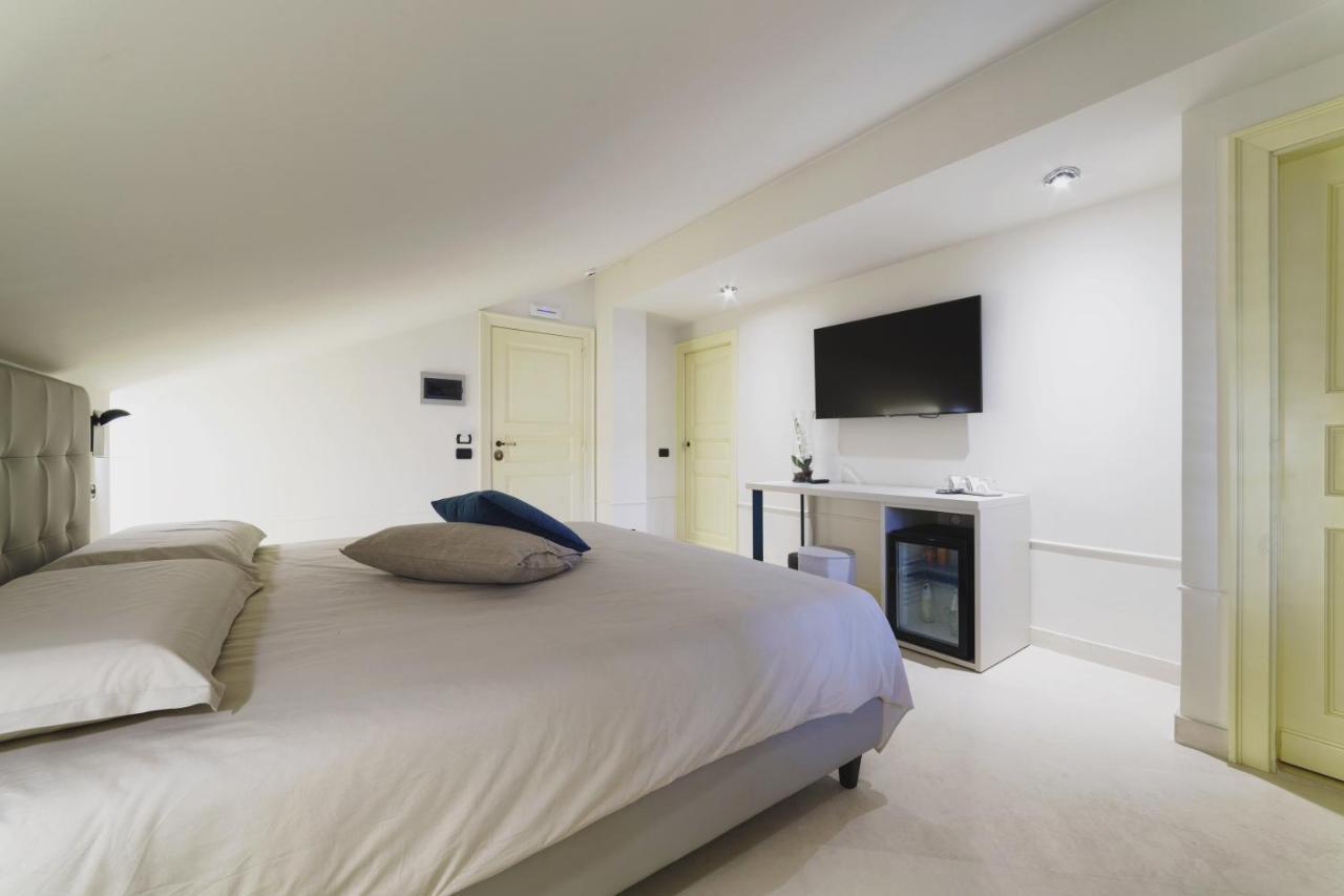 Caffetteria Luca Suite & Rooms Bronte Exteriör bild