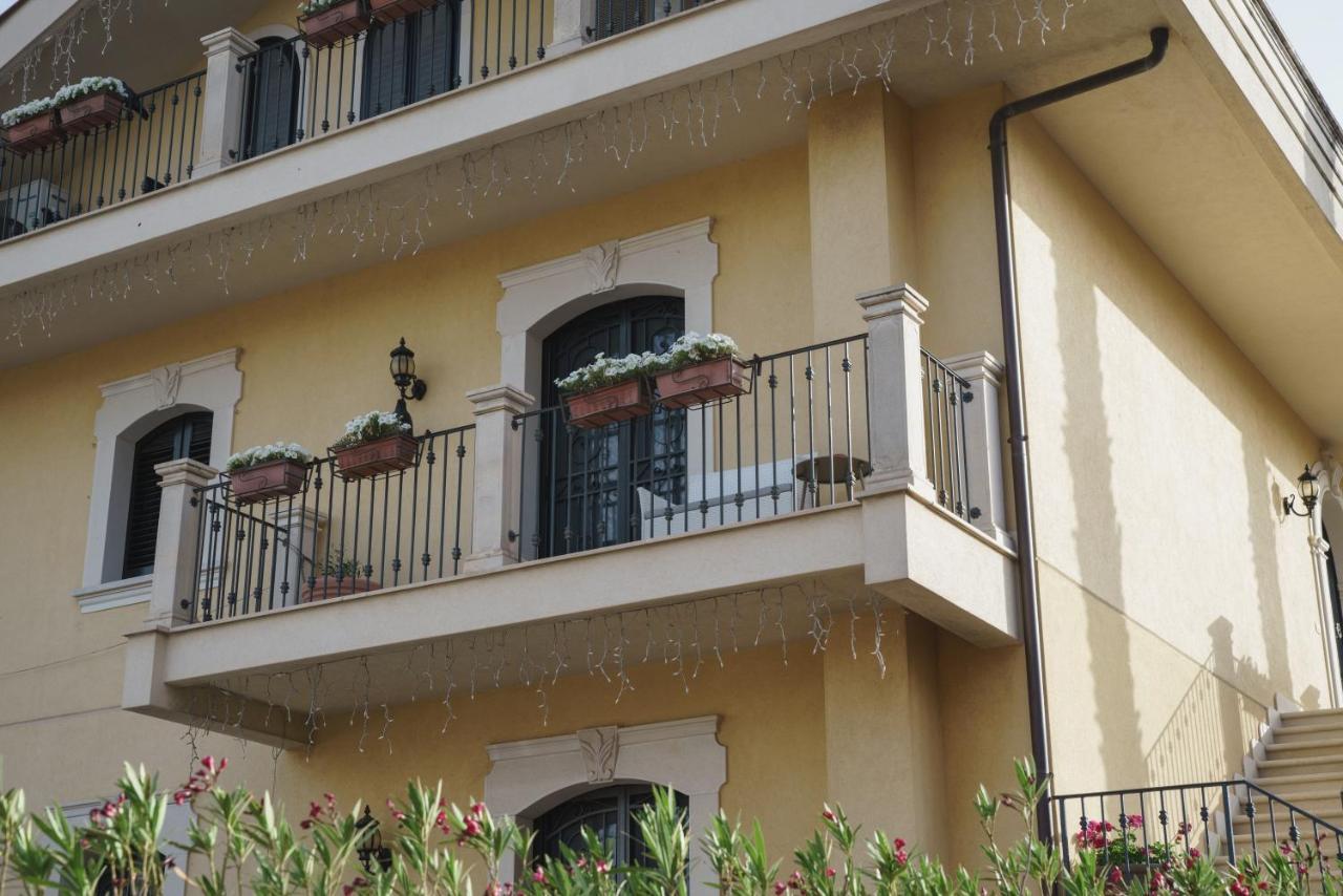 Caffetteria Luca Suite & Rooms Bronte Exteriör bild