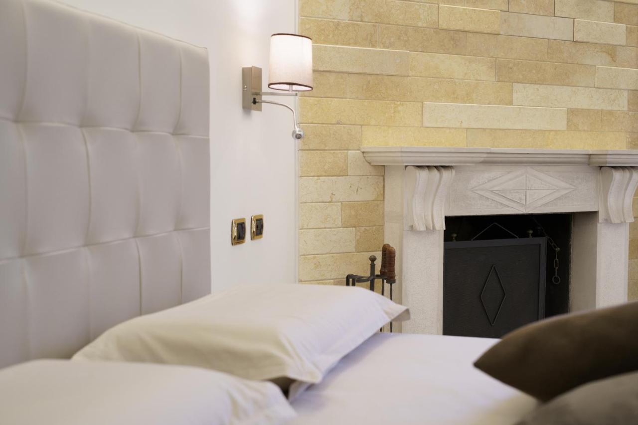 Caffetteria Luca Suite & Rooms Bronte Exteriör bild